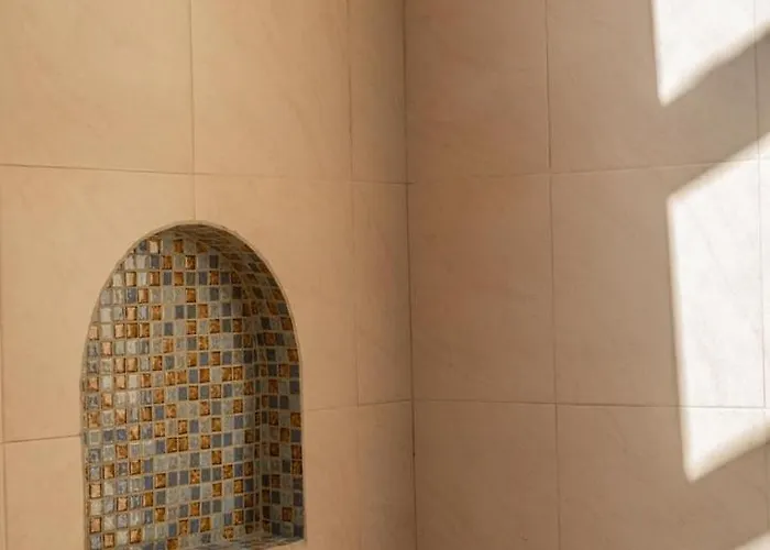 Ellisani Bali * تْشانغو